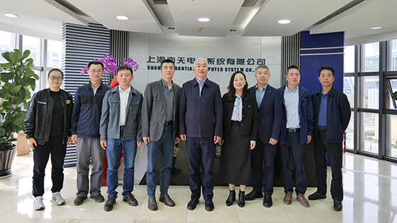 云南省国资委一级巡视员洪国正一行莅临上海ayx调研指导